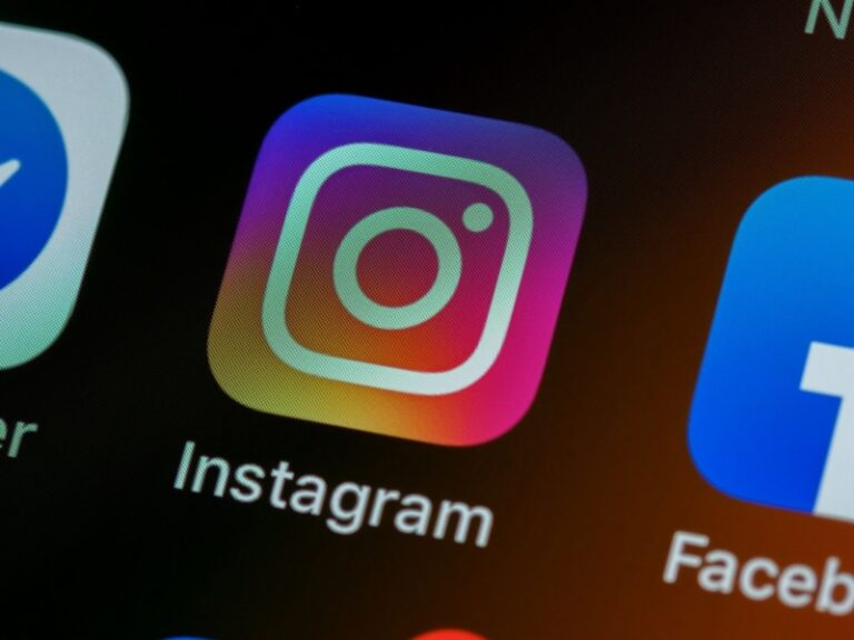Як поставити пароль на Instagram на iPhone: покрокова інструкція
